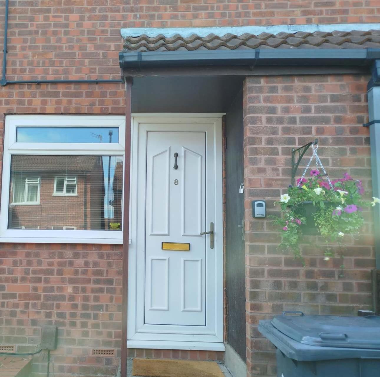 Cozy One Bedroom Holiday With Free Parking Holiday home